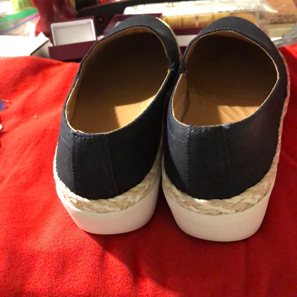 Shoes - Picture 2 of 2
